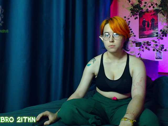 Tricky-Kitsune live cam on BongaCams