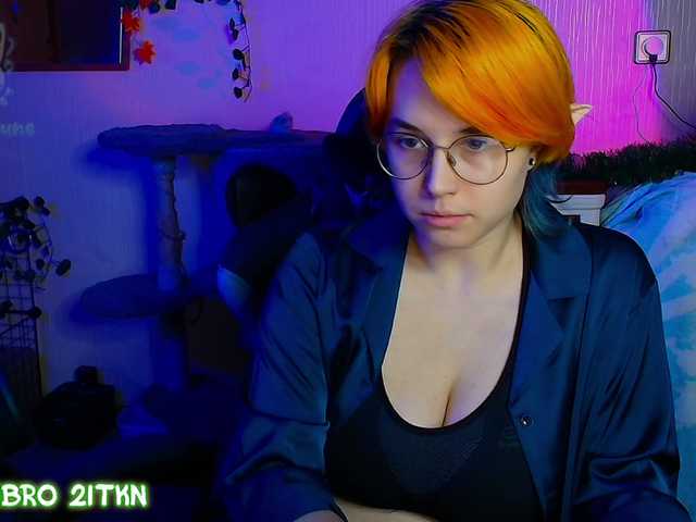 Tricky-Kitsune live cam on BongaCams