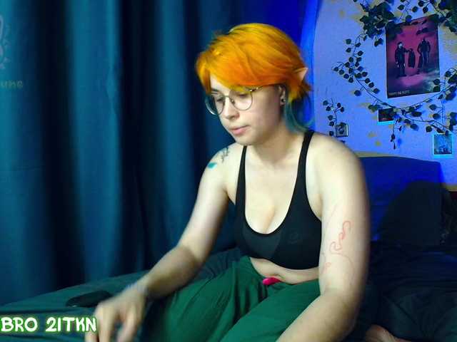 Tricky-Kitsune live cam on BongaCams
