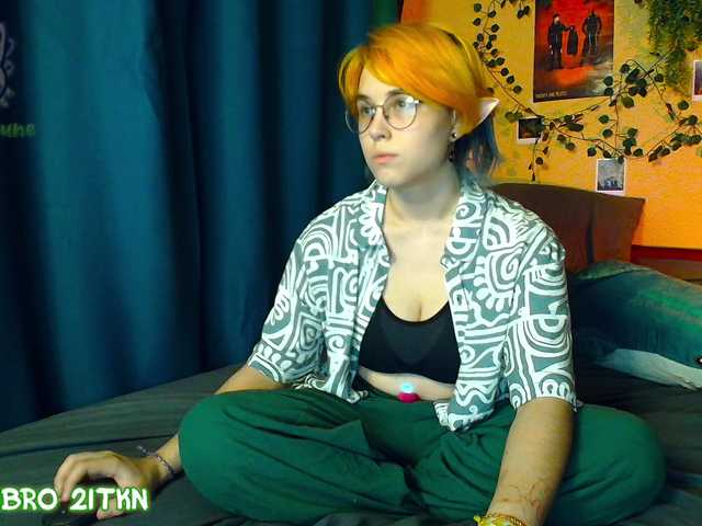 Tricky-Kitsune live cam on 