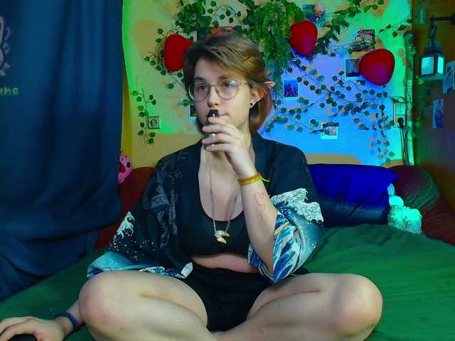 Tricky-Kitsune's BongaCams show and profile