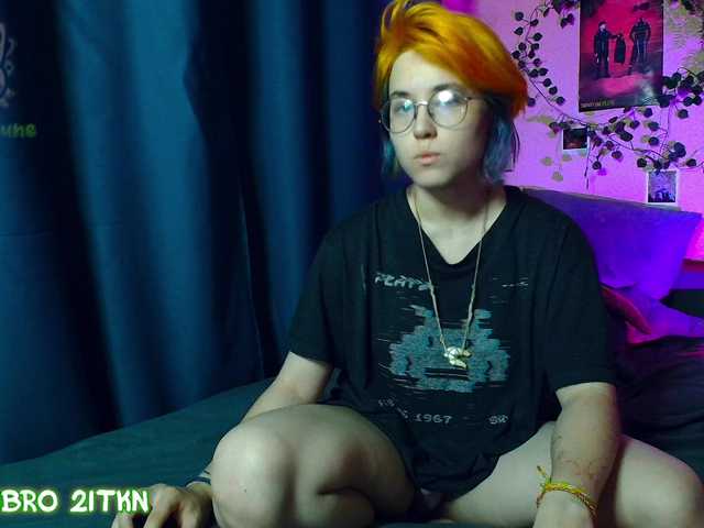 Tricky-Kitsune live cam on BongaCams