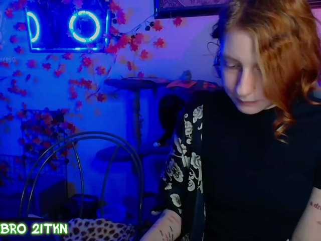 Tricky-Kitsune live cam on BongaCams
