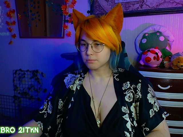 Tricky-Kitsune live cam on BongaCams