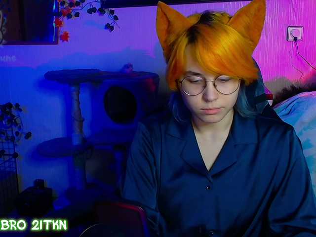 Tricky-Kitsune live cam on BongaCams