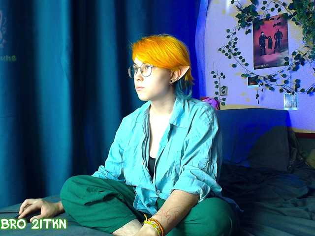 Tricky-Kitsune live cam on BongaCams