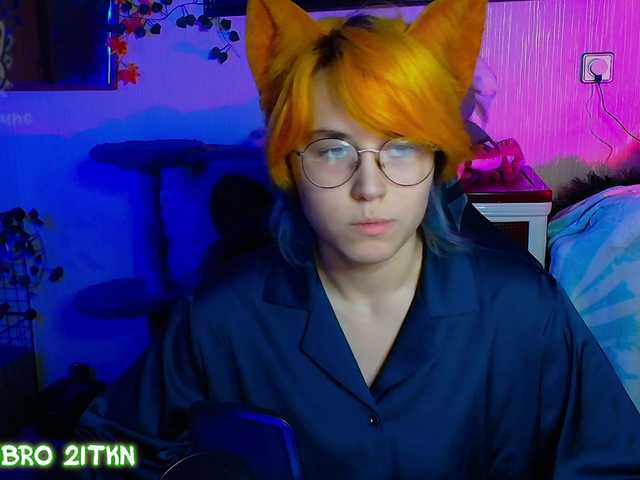 Tricky-Kitsune live cam on BongaCams