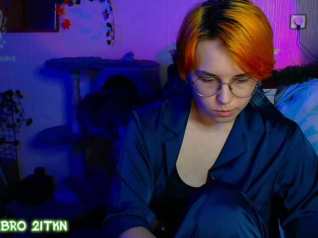 Tricky-Kitsune live cam on BongaCams