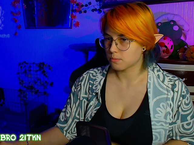 Tricky-Kitsune live cam on BongaCams