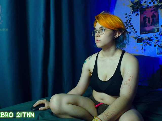 Tricky-Kitsune live cam on BongaCams