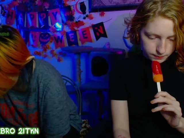 Tricky Kitsune live cam