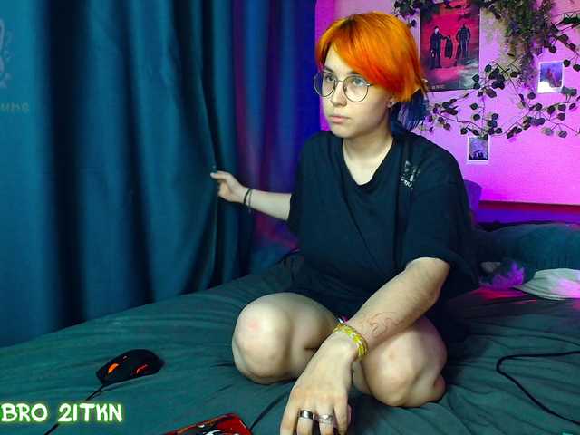 Tricky-Kitsune live cam on BongaCams