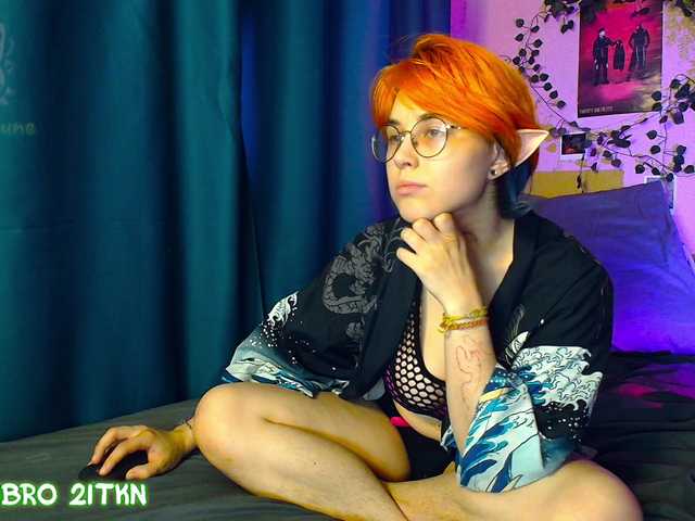 Tricky-Kitsune live cam on BongaCams