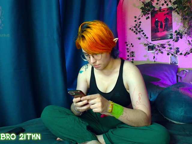 Tricky-Kitsune live cam on BongaCams
