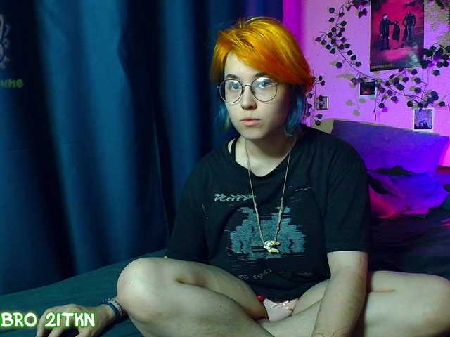 Tricky-Kitsune live cam on BongaCams