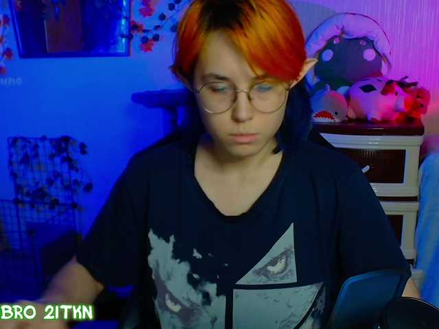 Tricky-Kitsune live cam on BongaCams