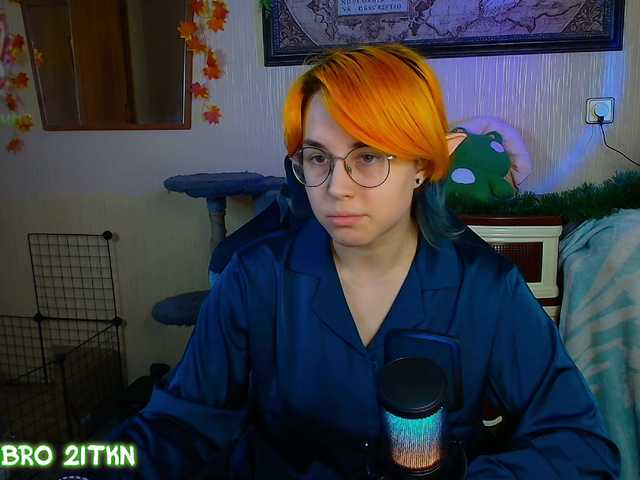 Tricky-Kitsune live cam on BongaCams