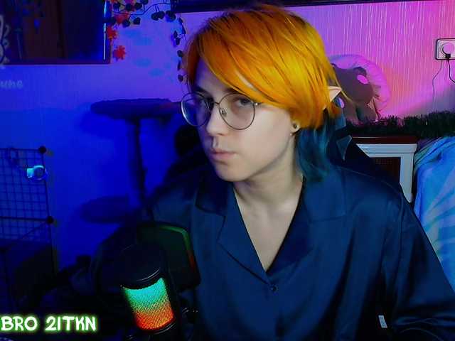 Tricky-Kitsune live cam on BongaCams