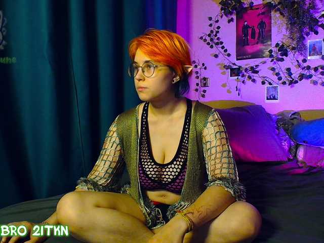 Tricky-Kitsune live cam on BongaCams
