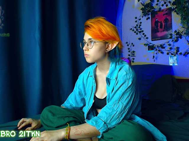 Tricky-Kitsune live cam on BongaCams