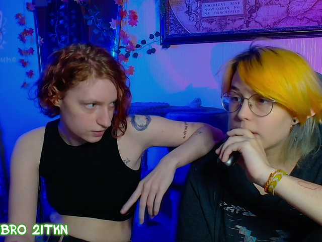Tricky-Kitsune live cam on BongaCams