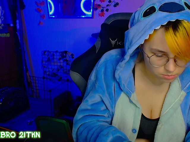 Tricky-Kitsune live cam on BongaCams