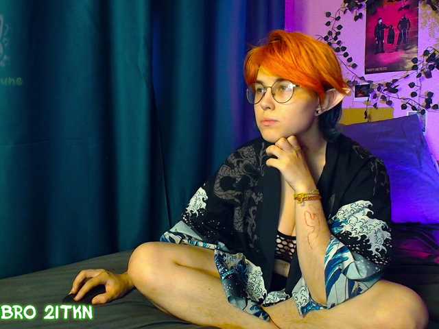 Tricky-Kitsune live cam on BongaCams