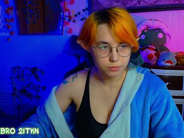 Tricky-Kitsune live cam on BongaCams