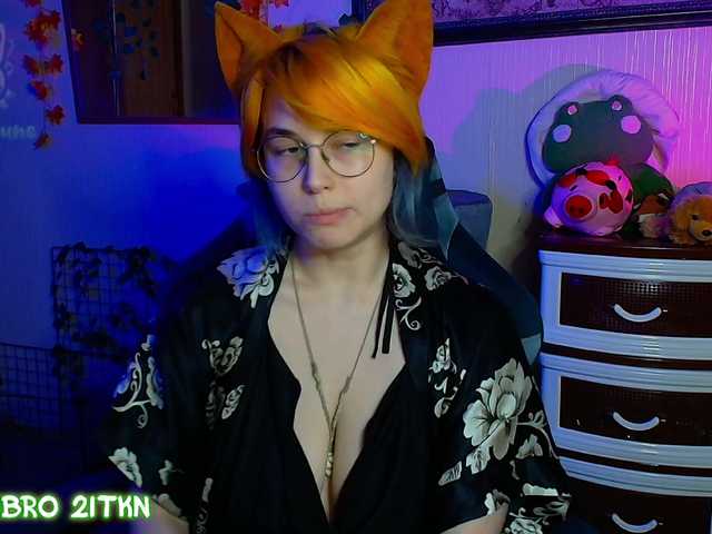 Tricky-Kitsune live cam on BongaCams