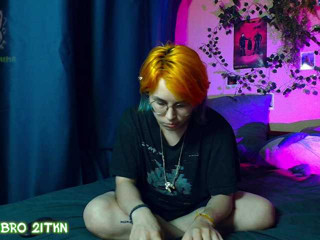 Tricky-Kitsune live cam on BongaCams