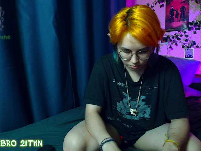 Tricky-Kitsune live cam on BongaCams