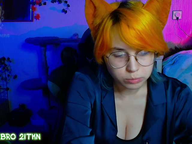 Tricky-Kitsune live cam on BongaCams