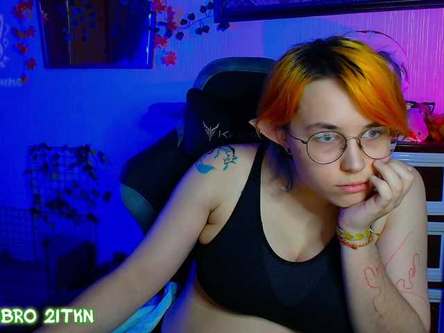 Tricky-Kitsune live cam on BongaCams