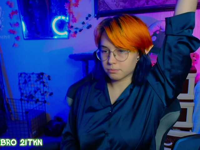 Tricky-Kitsune live cam on BongaCams