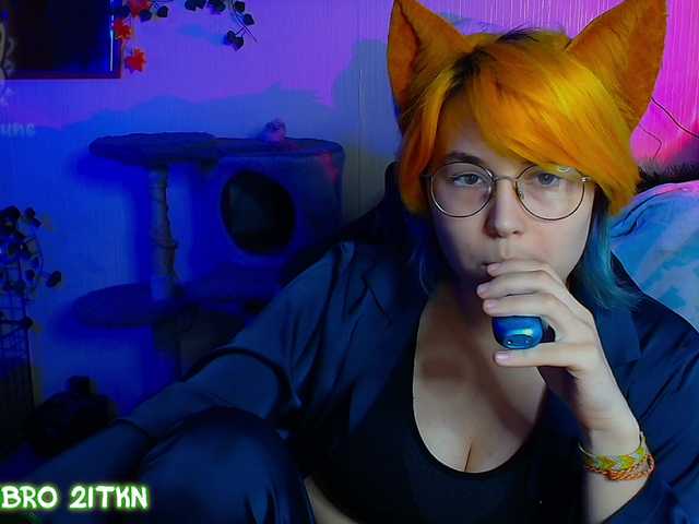 Tricky-Kitsune live cam on BongaCams