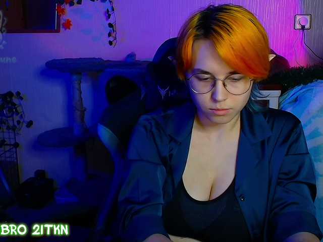 Tricky-Kitsune live cam on BongaCams