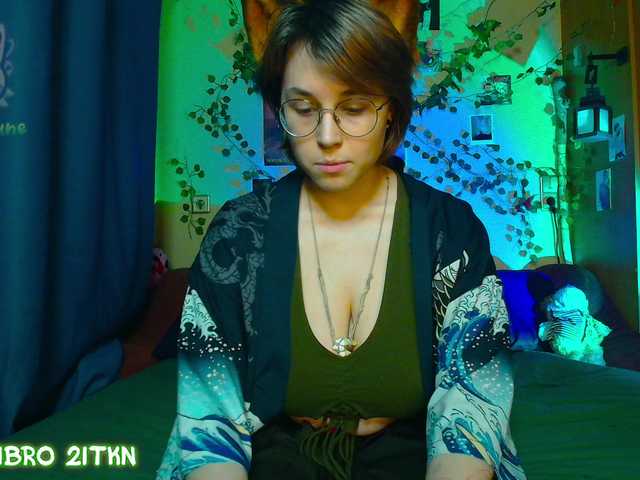 Tricky-Kitsune's BongaCams show and profile