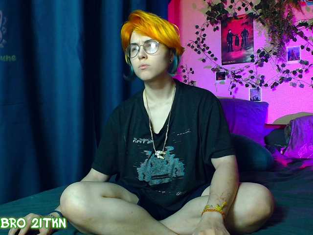 Tricky-Kitsune live cam on BongaCams