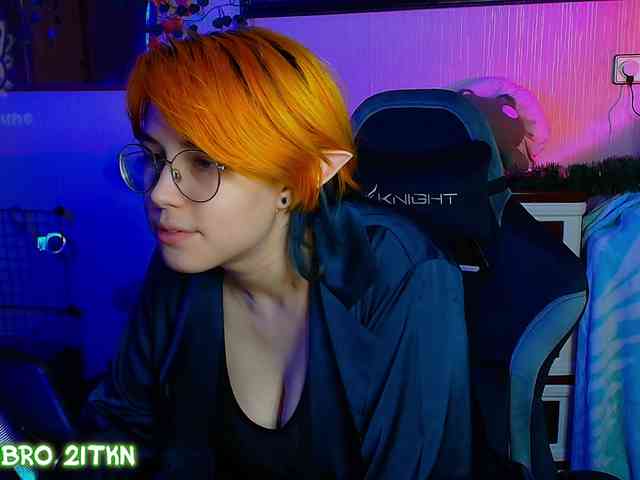 Tricky_Kitsune webcam