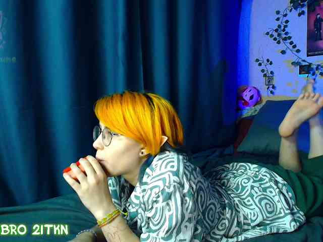 Tricky_Kitsune webcam