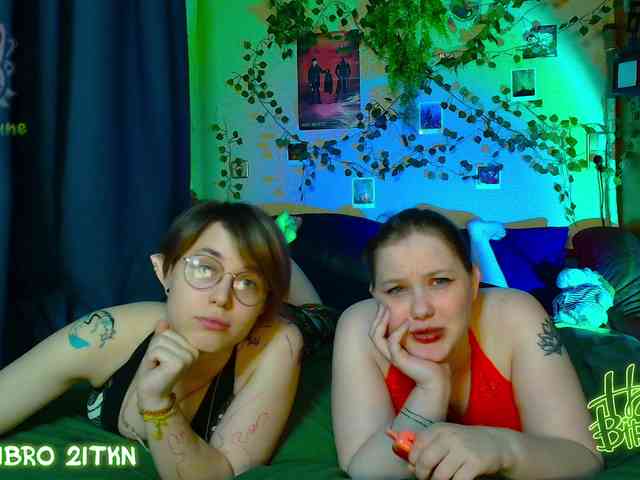 Tricky_Kitsune webcam