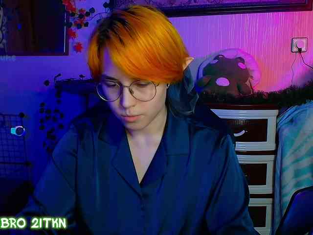 Tricky_Kitsune webcam