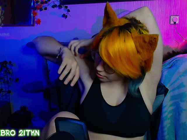 Tricky_Kitsune webcam