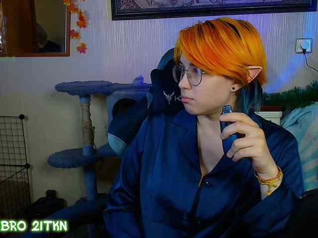 Tricky_Kitsune webcam