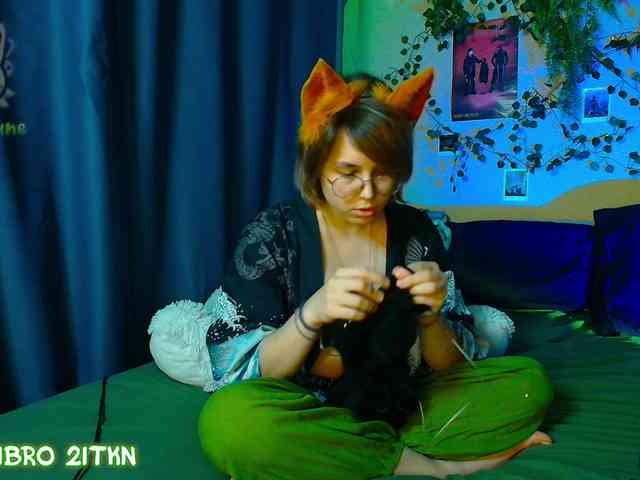 Tricky_Kitsune webcam