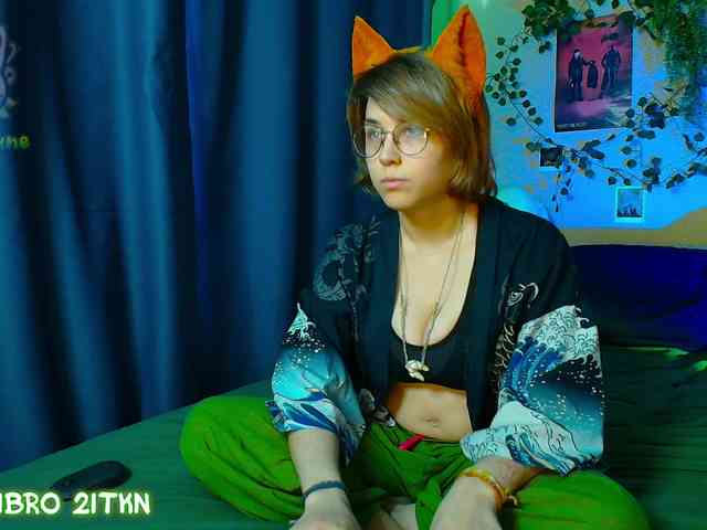 Tricky_Kitsune webcam