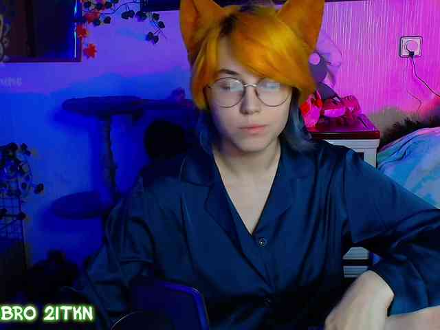 Tricky_Kitsune webcam
