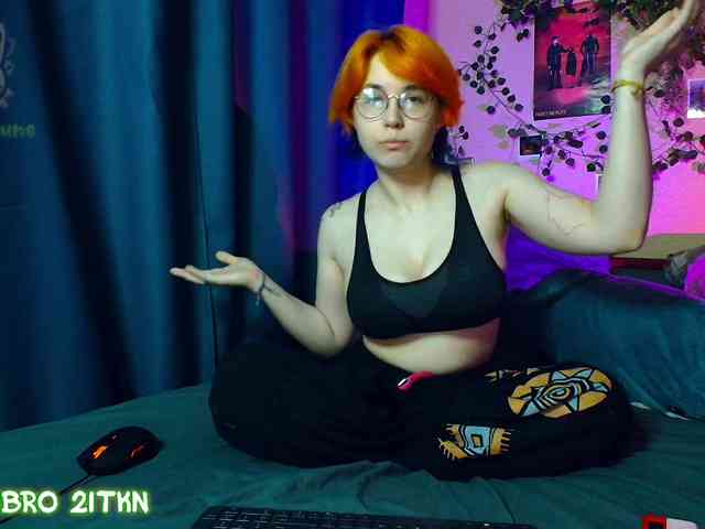 Tricky_Kitsune webcam