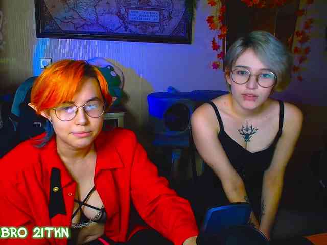 Tricky_Kitsune webcam