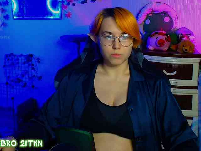 Tricky_Kitsune webcam